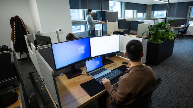 Boss wants you back in the office full time? New research suggests there may be personal motives behind it | CBC News