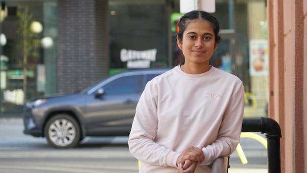 Kitchener teen wins innovation award at Canada-Wide Science Fair, fixes 35-year-old problem | CBC News